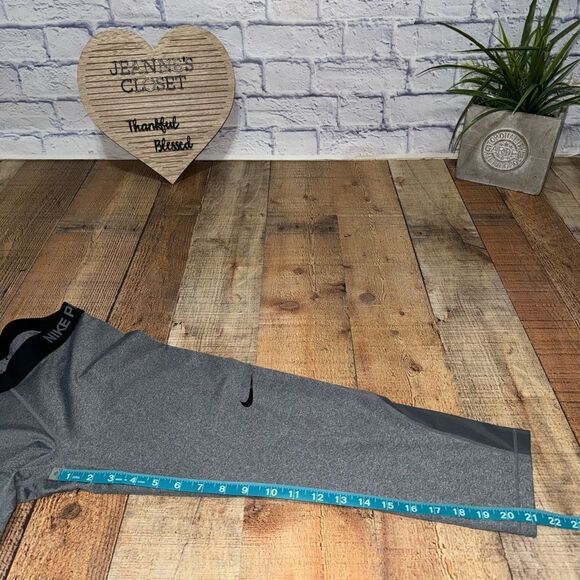 NIKE PRO WOMEN'S LEGGING TIGHT WORKOUT PANTS GREY M - Picture 4 of 11